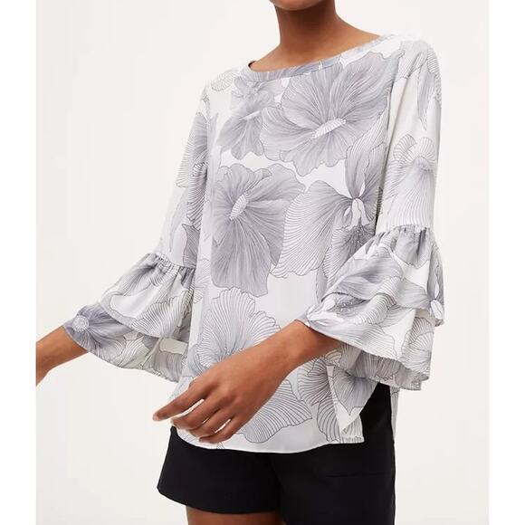 Loft Hibiscus Tiered Bell Sleeve Top Floral Blouse Sz LP Floral Workwear Career - Picture 1 of 9